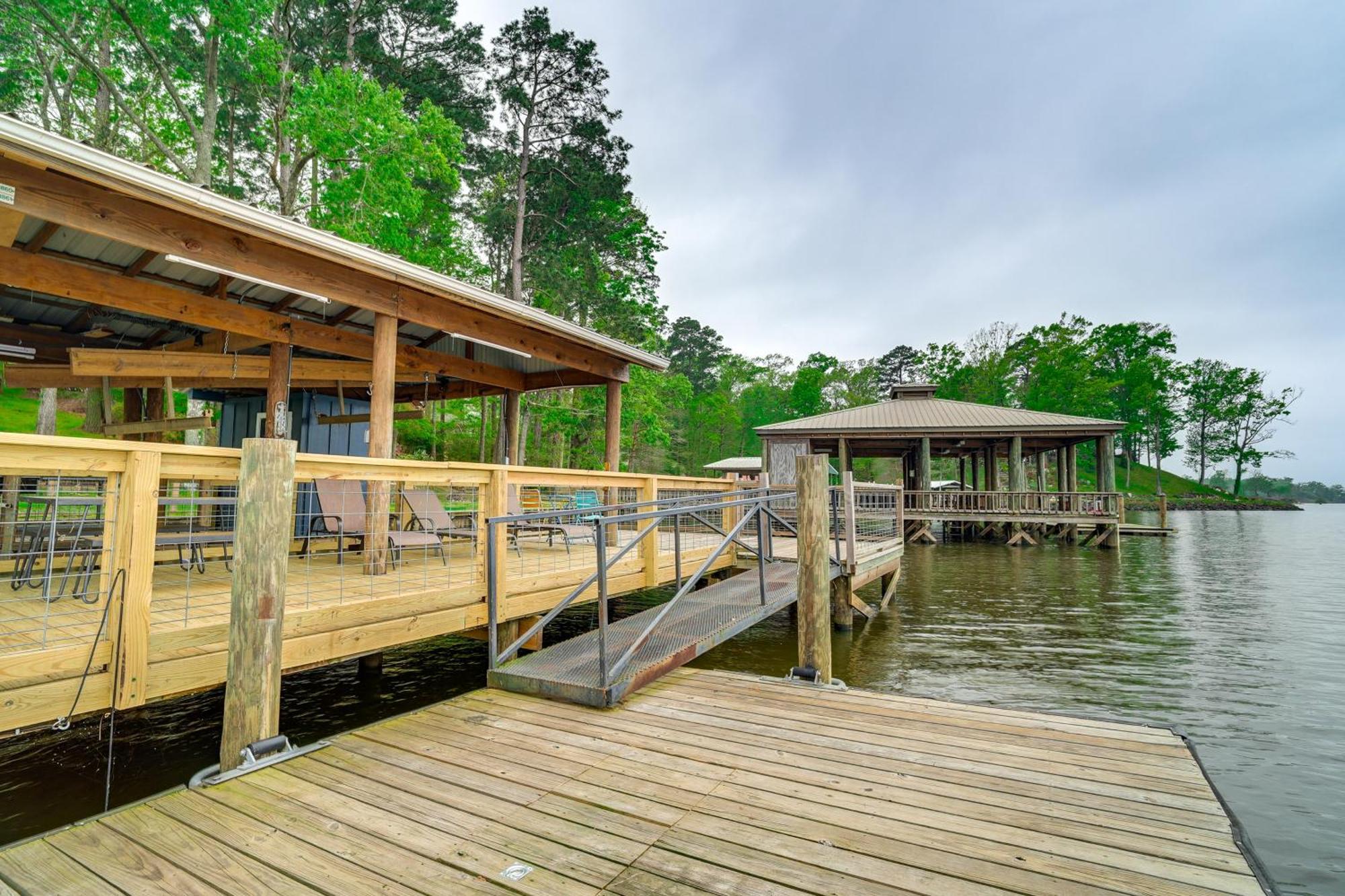 Waterfront House On Toledo Bend With Private Dock! Villa Alliance Ngoại thất bức ảnh
